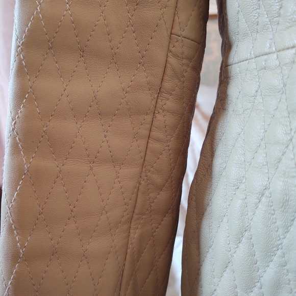 Classiques Entier Leather Blazer - Picture 5 of 16